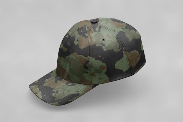 ¿Usar gorra hace caer el cabello 2a - gorra de camuflaje con materiales que pueden dañar el cuero cabelludo y propiciar la caída del pelo