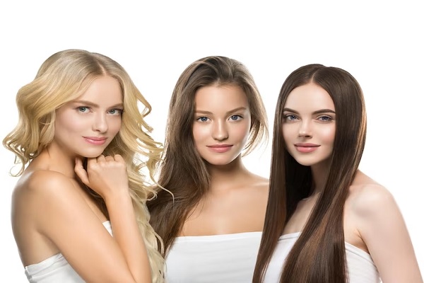 Peinar cada tipo de pelo - Mujeres con distintos tipos de cabello demandan rutinas capilares específicas