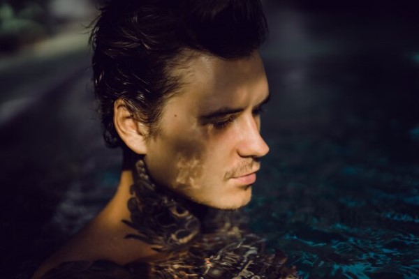 beneficios del agua termal para el pelo