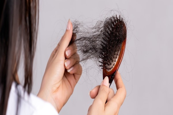 falta de vitamina D y caída del pelo