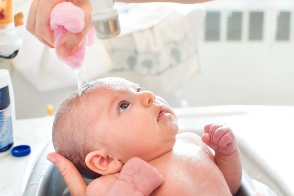 caída del pelo en bebés
